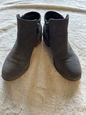 Naturalizer Blondo Gray Suede Women's Ankle Boots - Classic Side-Zip